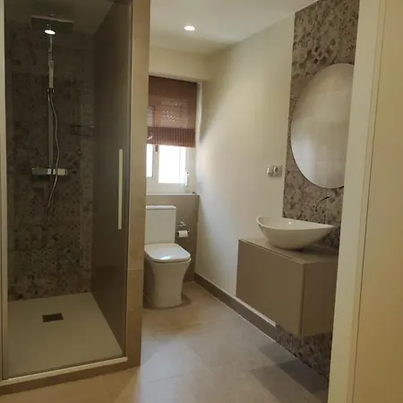 Precioso De 2 Recien Reformado En Appartement